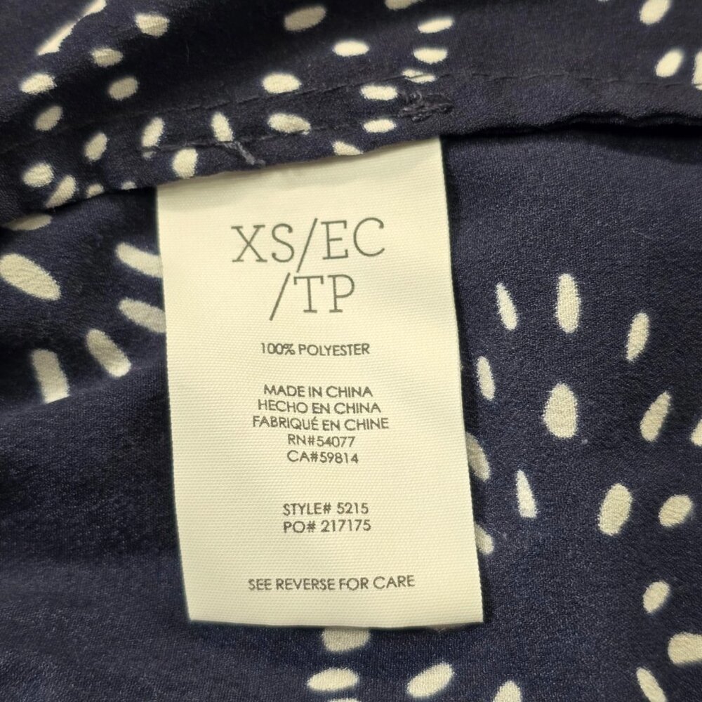 Cabi Womens Sleeveless Dandelion Wish Navy Blue Top Blouse Button Up Size XS - Picture 8 of 8